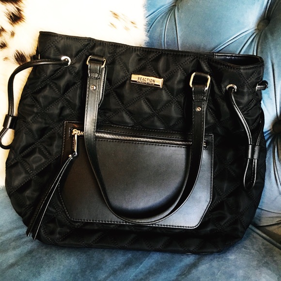 NWOT Reaction Kenneth Cole Quilted Shoulder Bag - Picture 2 of 5